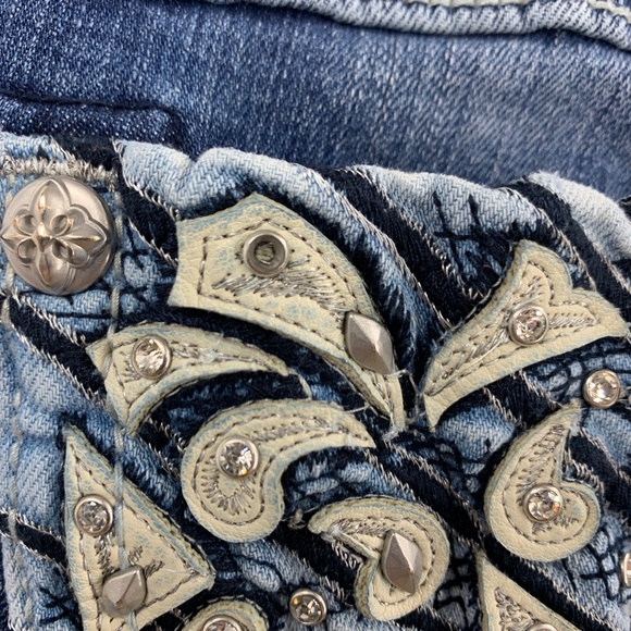 Miss Me Embellished Relaxed Boot Cut Jeans 29 x 33 - Picture 13 of 15